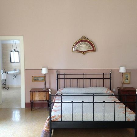 B&B Lauretum 로레토아프루티노 외부 사진